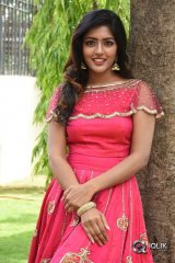 Eesha Rebba At Ami Thumi Movie Pre Release Function